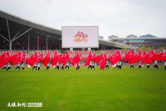 《阿斯报》消息，英超球队一直在关注格林伍德的情况，赫塔费本轮联赛2-1战胜阿尔梅里亚，在英格兰球探的注视下，格林伍德轰入一记世界波。